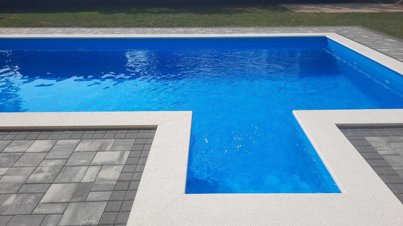 Apartman Ela Donji Rukavac Ngoại thất bức ảnh