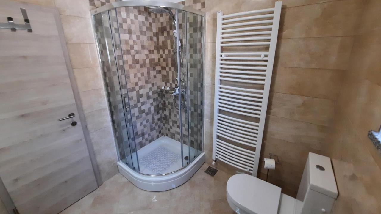 Apartman Ela Donji Rukavac Ngoại thất bức ảnh