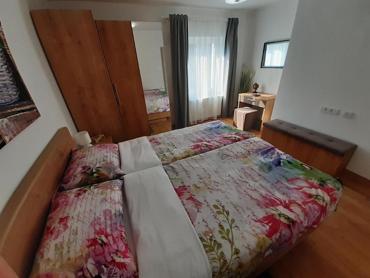 Apartman Ela Donji Rukavac Ngoại thất bức ảnh